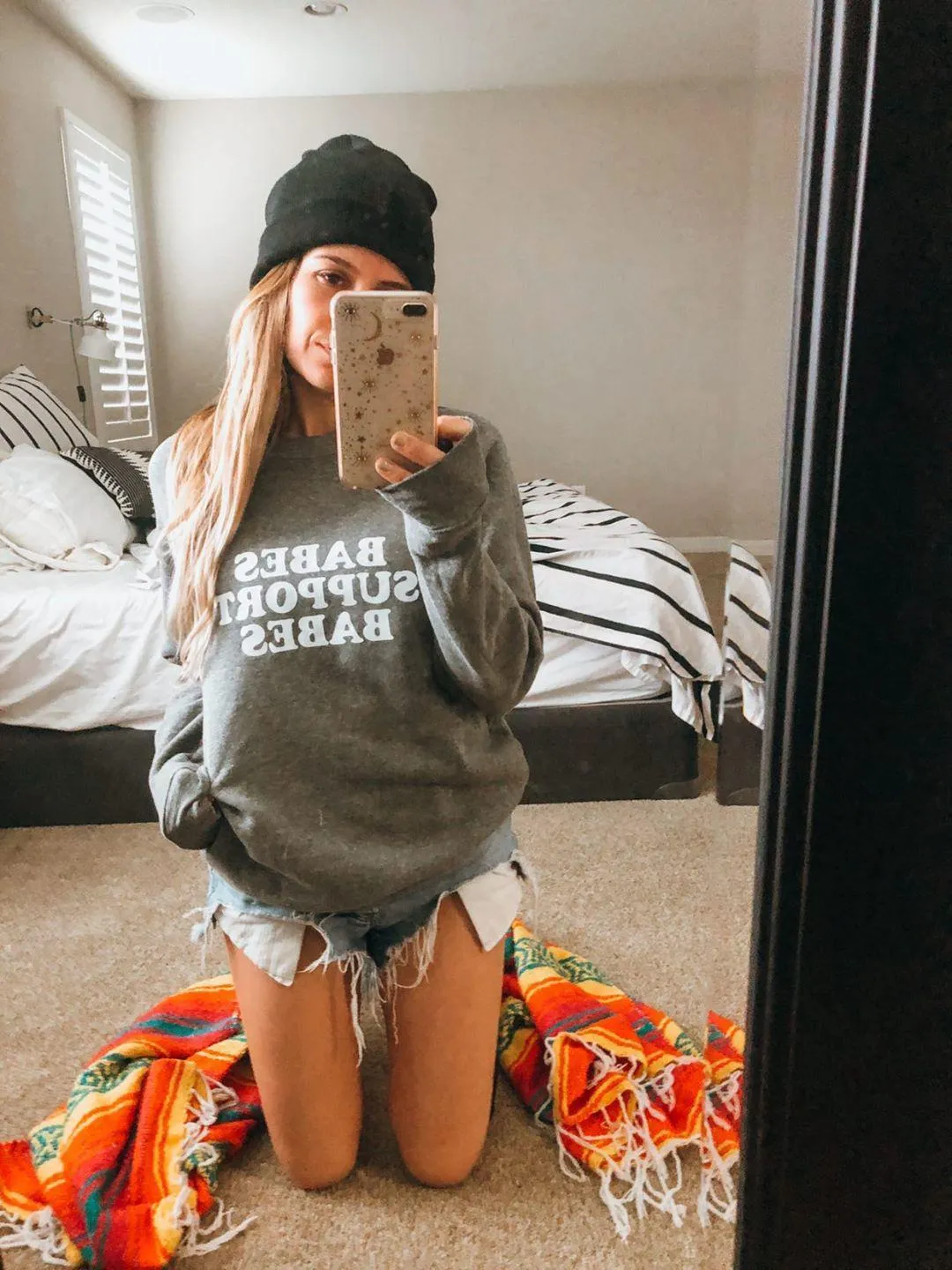 Babes Support Babes - Sweatshirts