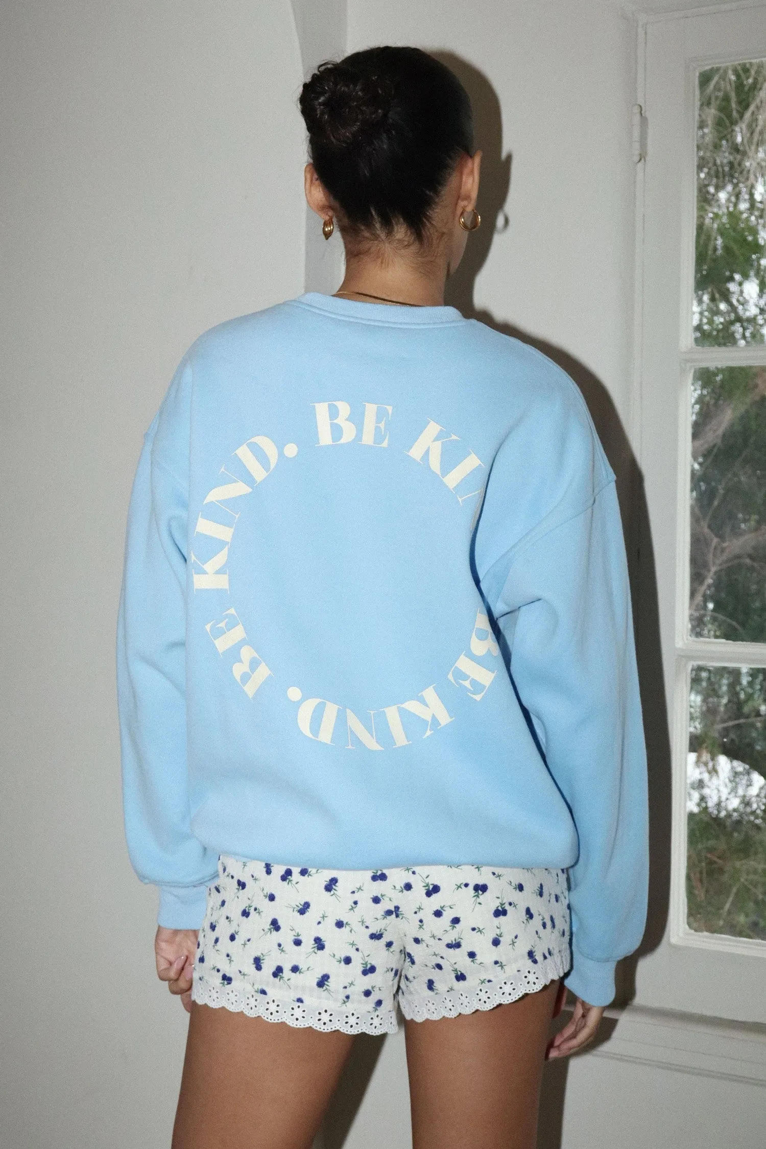 Be Kind Crewneck Sweatshirt Blue