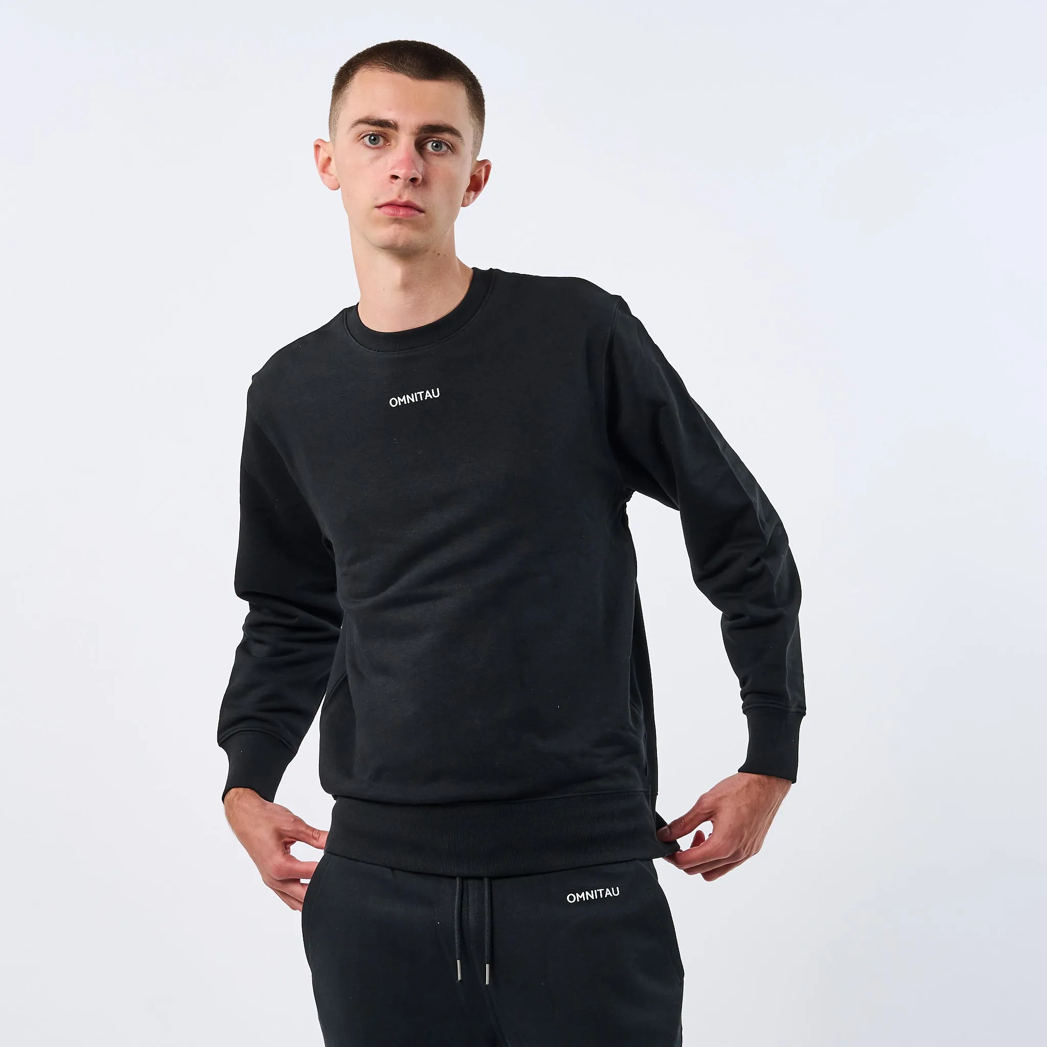 Omnitau Men's Ellyse Organic Cotton Medium Fit Sweatshirt - Black