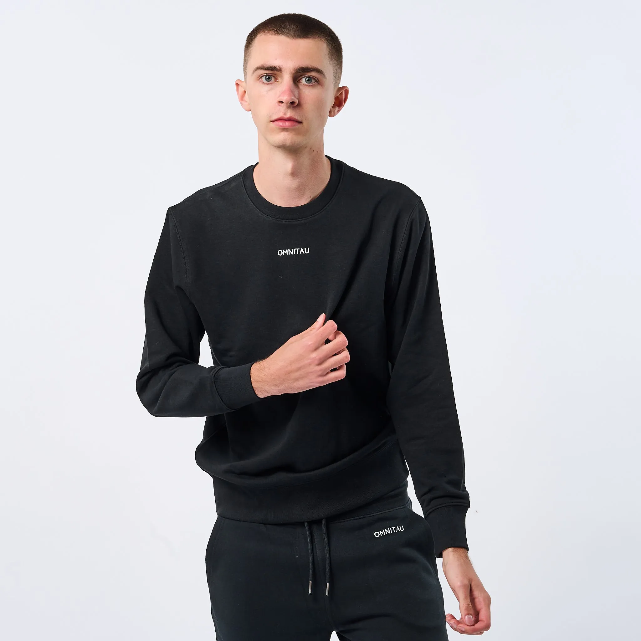 Omnitau Men's Ellyse Organic Cotton Medium Fit Sweatshirt - Black