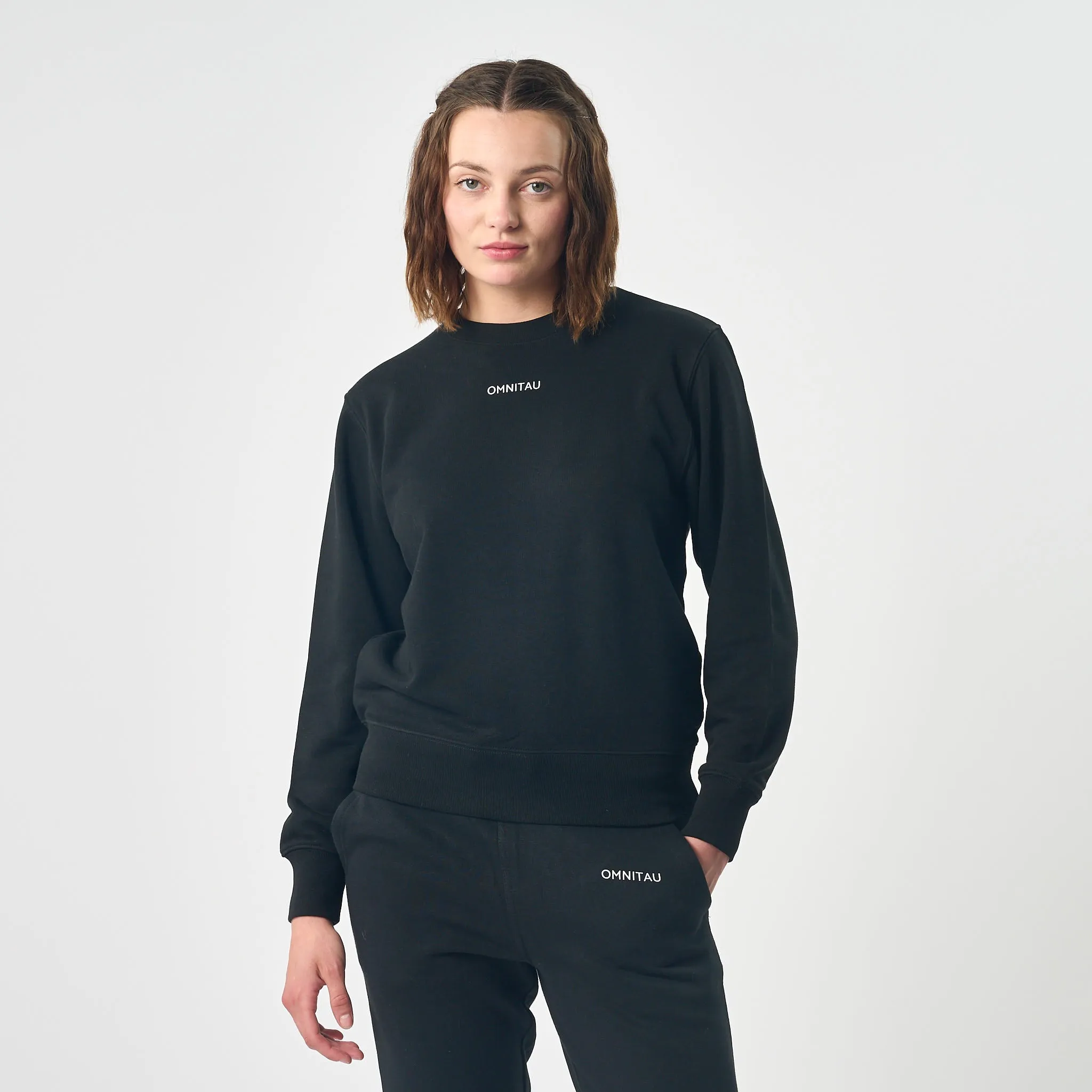 Omnitau Women's Ellyse Organic Cotton Medium Fit Sweatshirt - Black